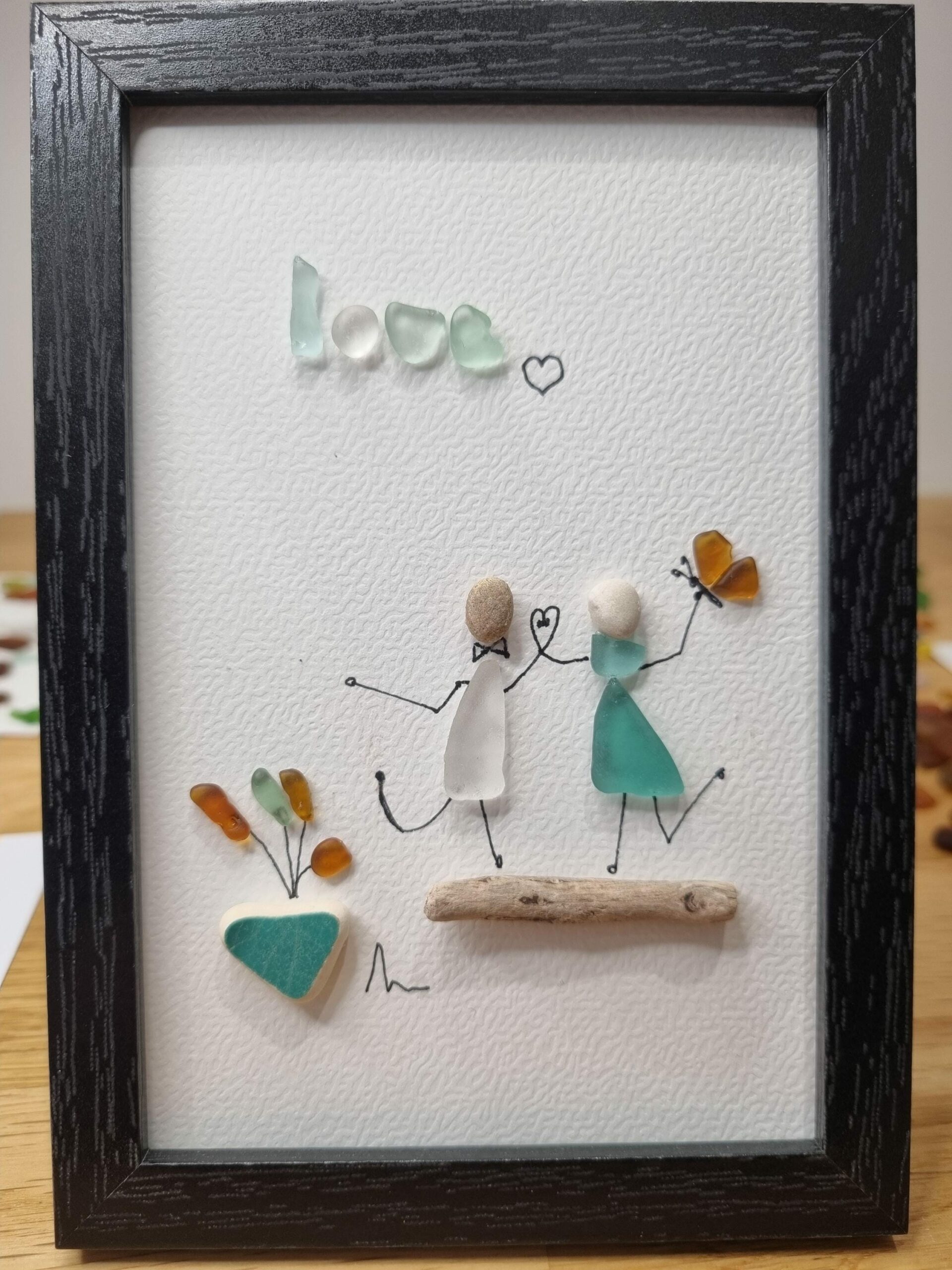Tableau en verre poli "Love" – Couple amoureux – Cadre déco romantique fait main – Idée cadeau mariage, fiançailles, Saint-Valentin - Image 5