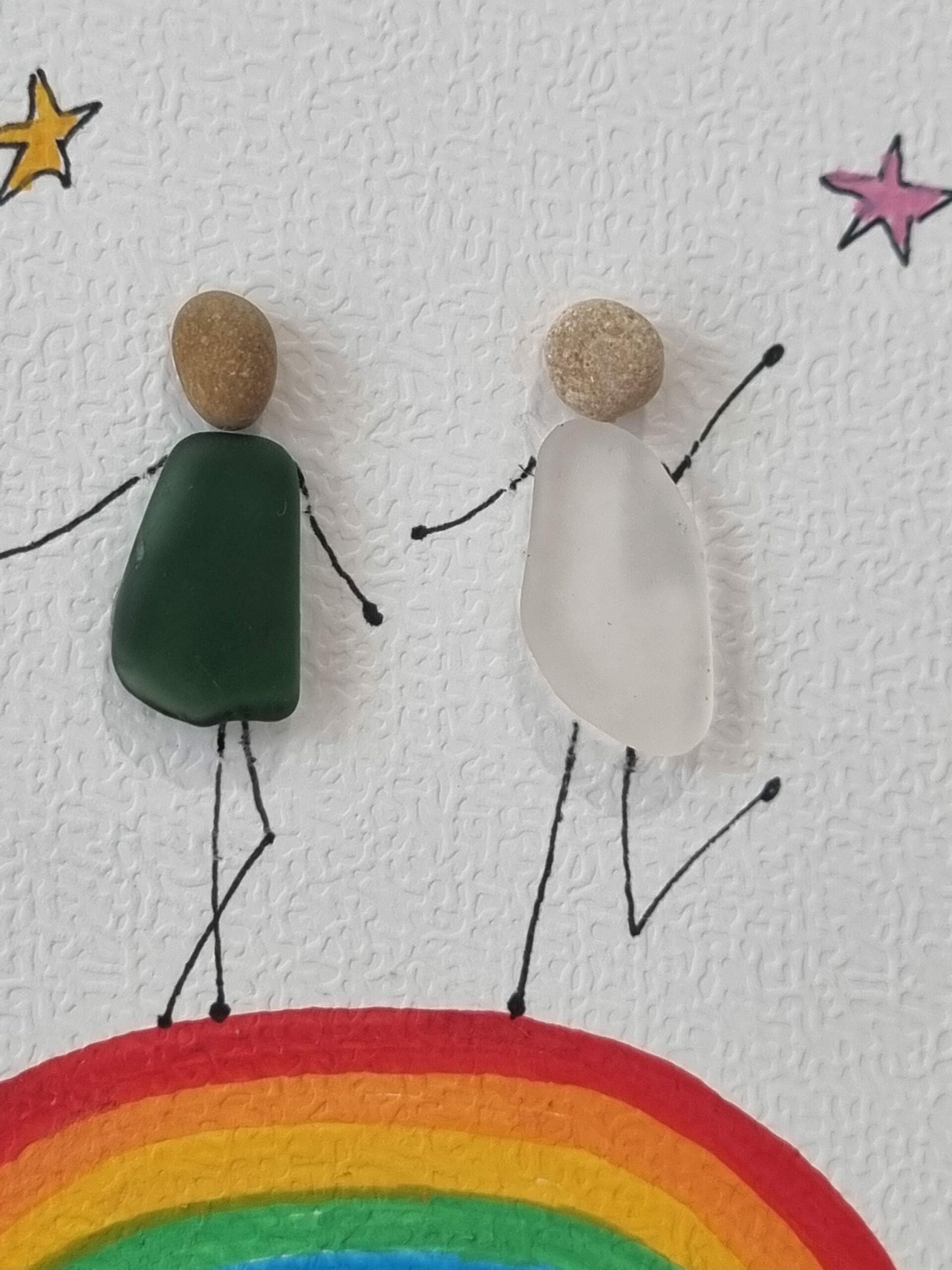 Cadre amitié arc-en-ciel en galets et verre poli – Cadeau meilleure amie personnalisé – Décoration amitié – Pebble art – Cadeau unique - Image 4