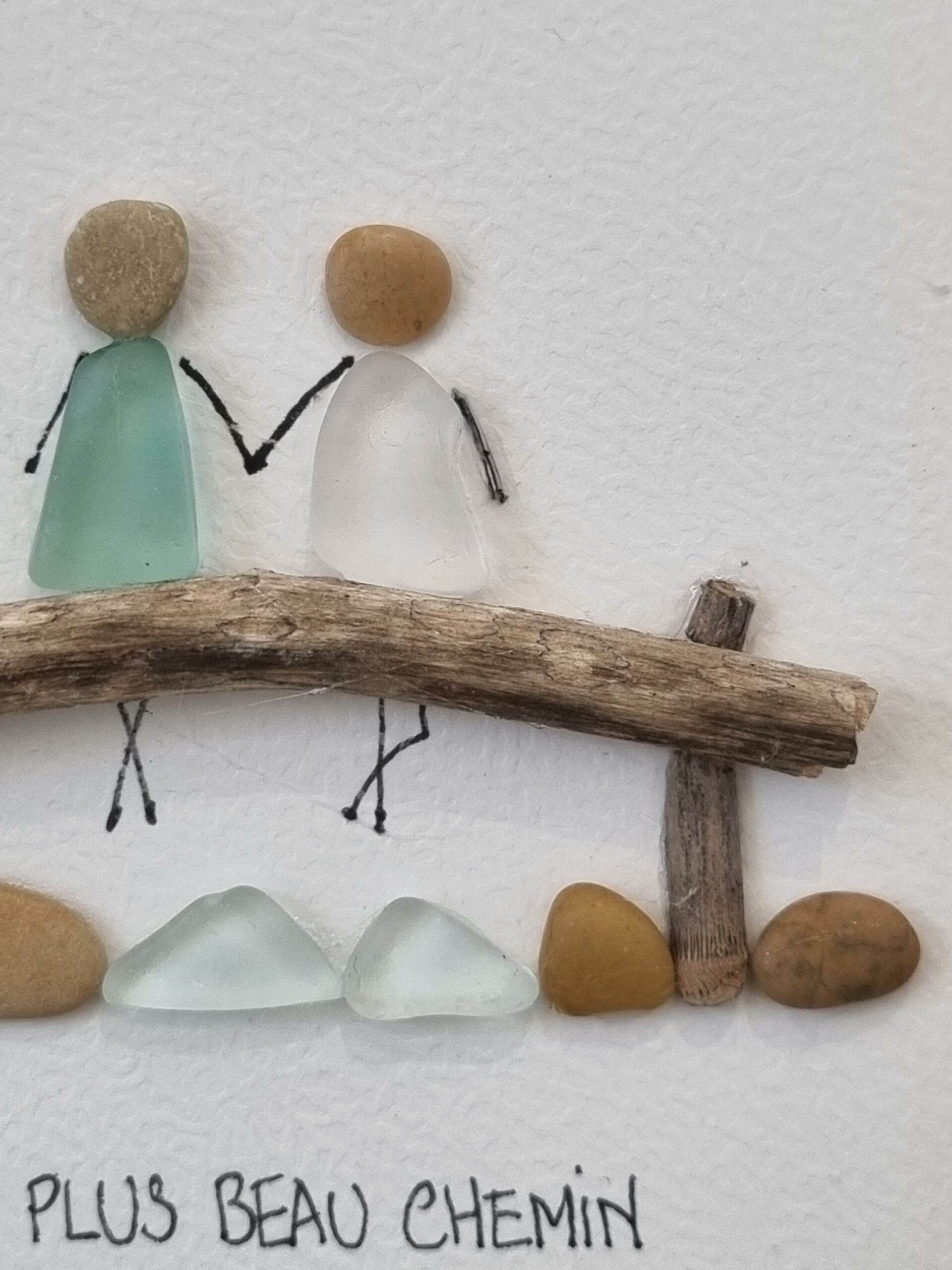 Cadre personnalisé en verre poli et bois flotté – Cadeau couple personnalisé – Décoration romantique artisanale – Tableau galets et seaglass - Image 2