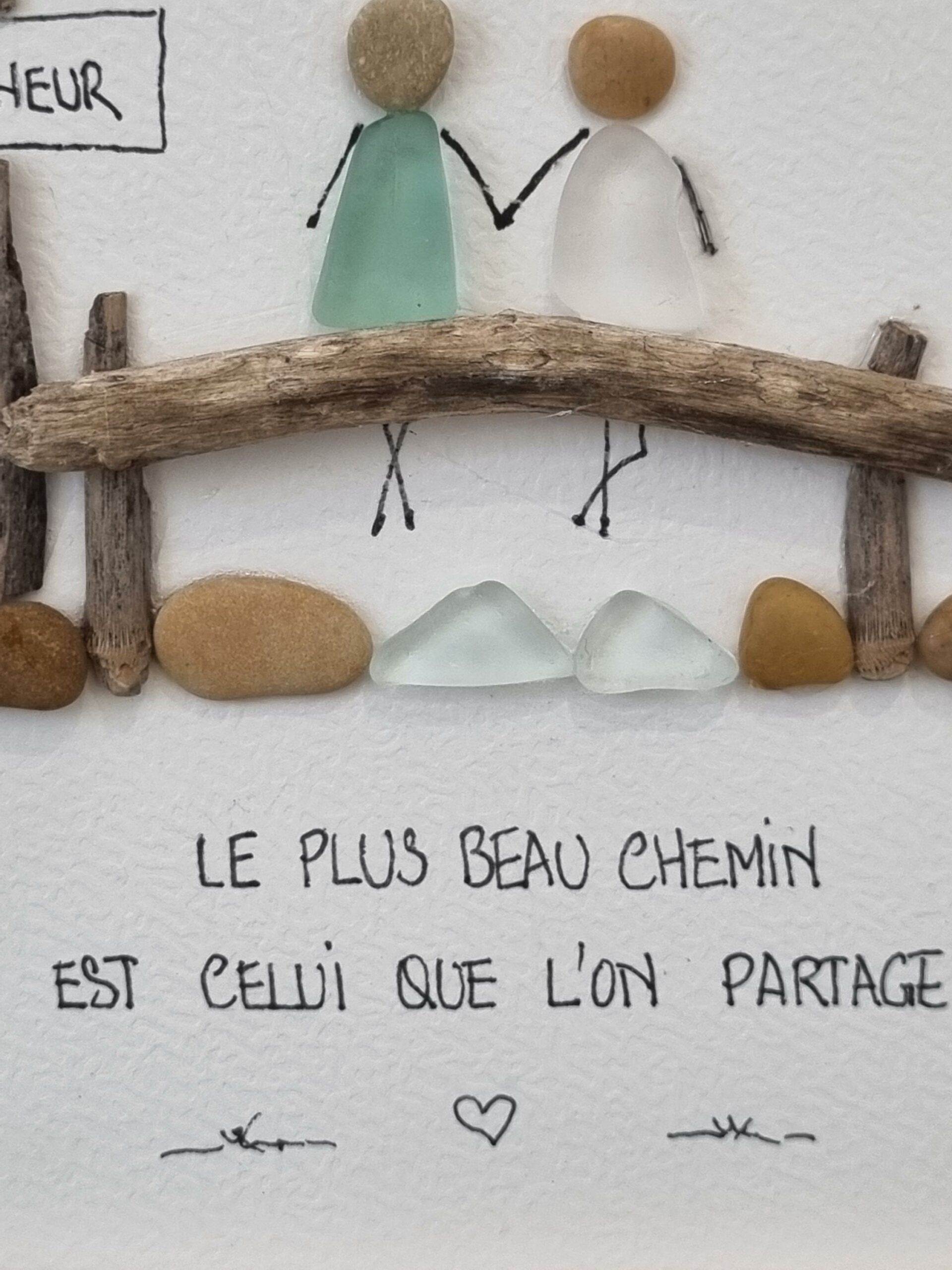 Cadre personnalisé en verre poli et bois flotté – Cadeau couple personnalisé – Décoration romantique artisanale – Tableau galets et seaglass - Image 5