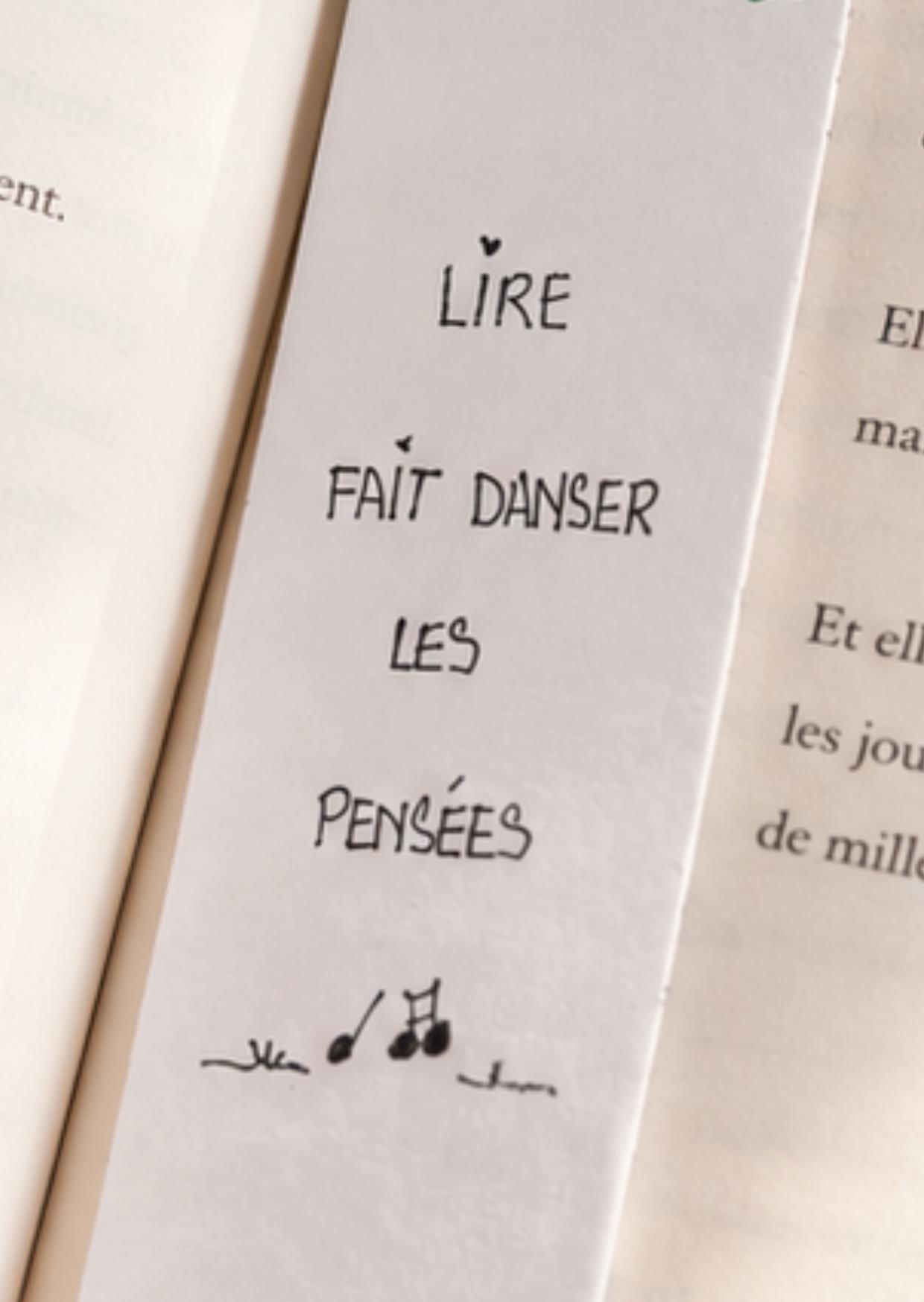 Marque-page personnalisé en verre marin – Cadeau lecteur fait main – Texte et couleur du ruban au choix – Idée cadeau livre - Image 3